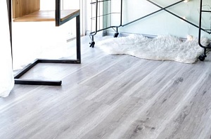 кварц-виниловая плитка ДУБ ПОЛЯРНЫЙ ламинат