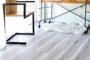 кварц-виниловая плитка ДУБ ПОЛЯРНЫЙ ламинат